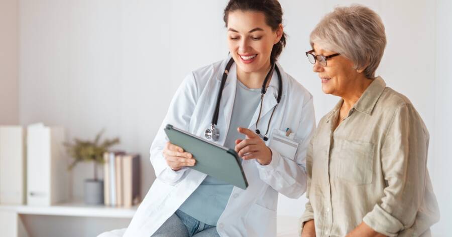 Medicare Options 2025: Seniors’ Guide to Choices